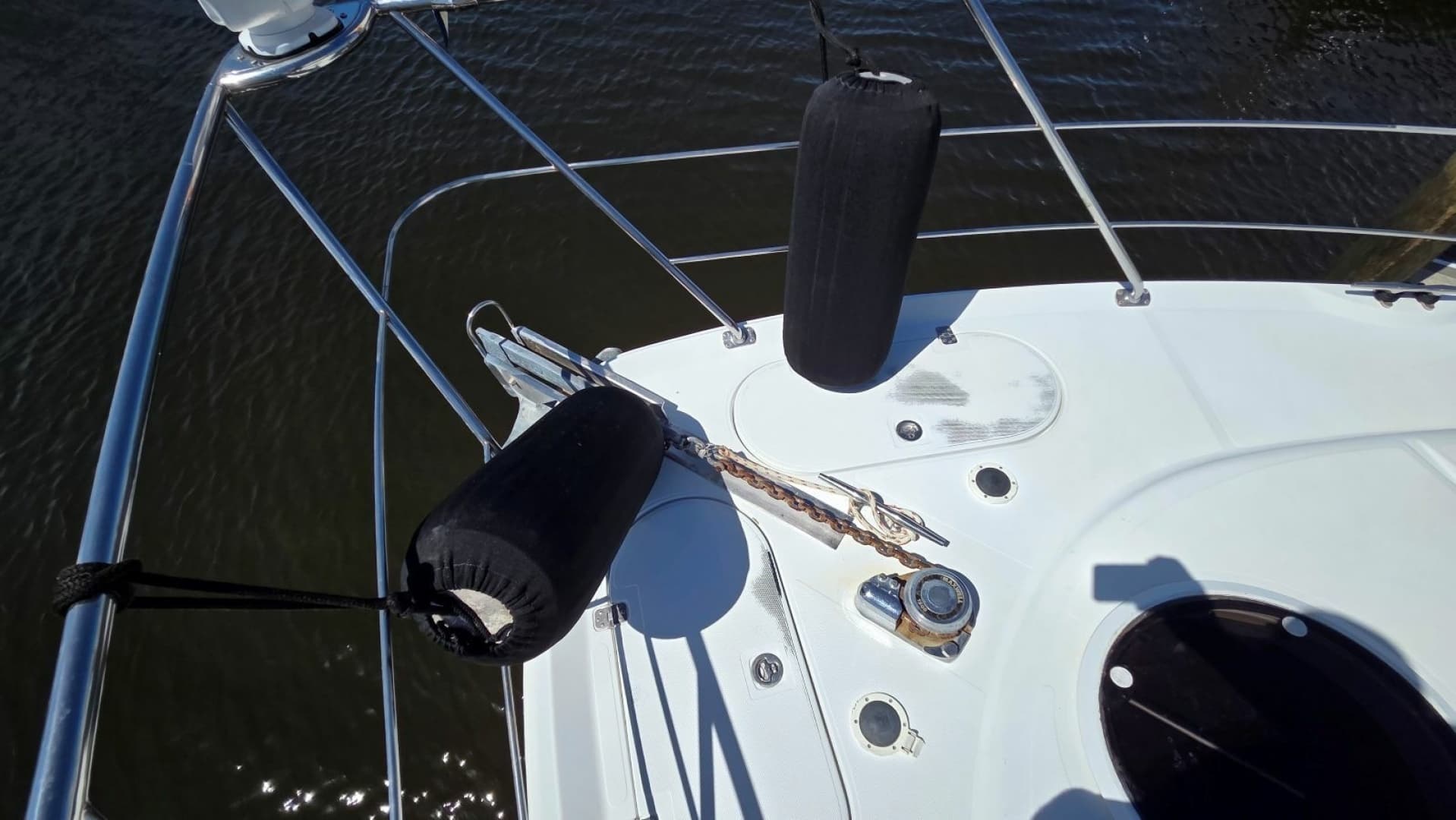 2000 Carver 450 Voyager Pilothouse - Image 54