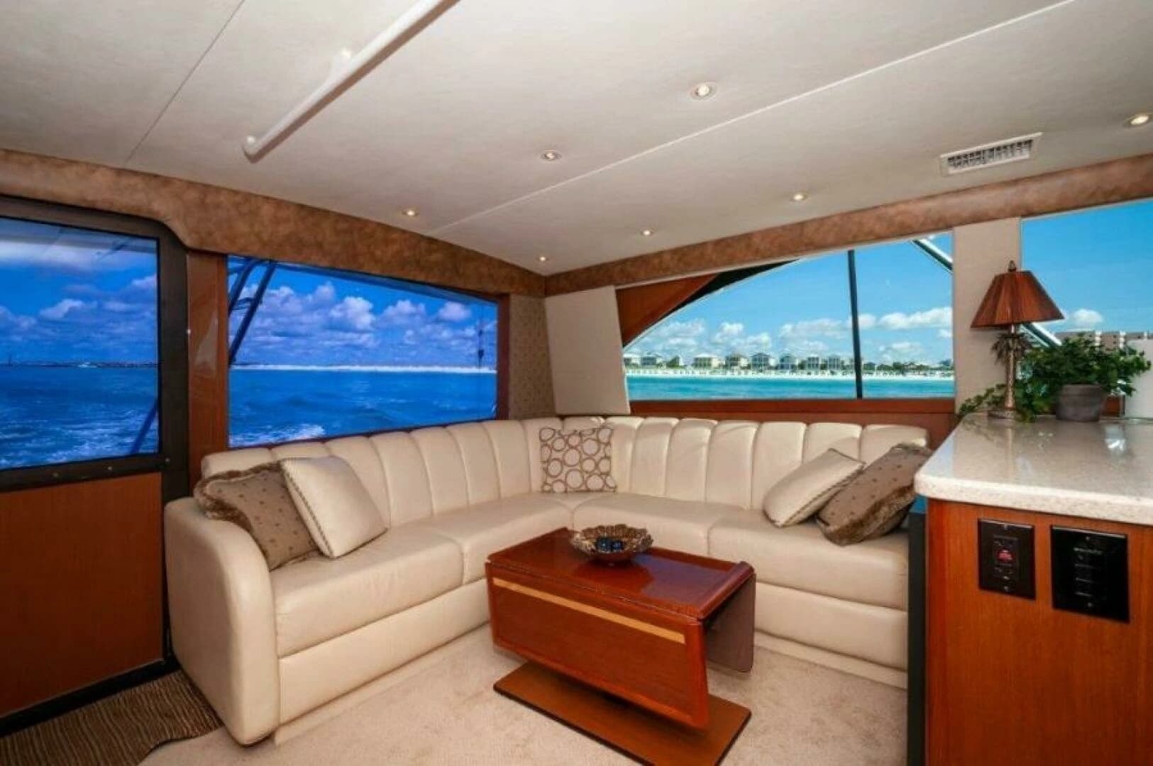 1998 Ocean 48 Super Sport - Image 4
