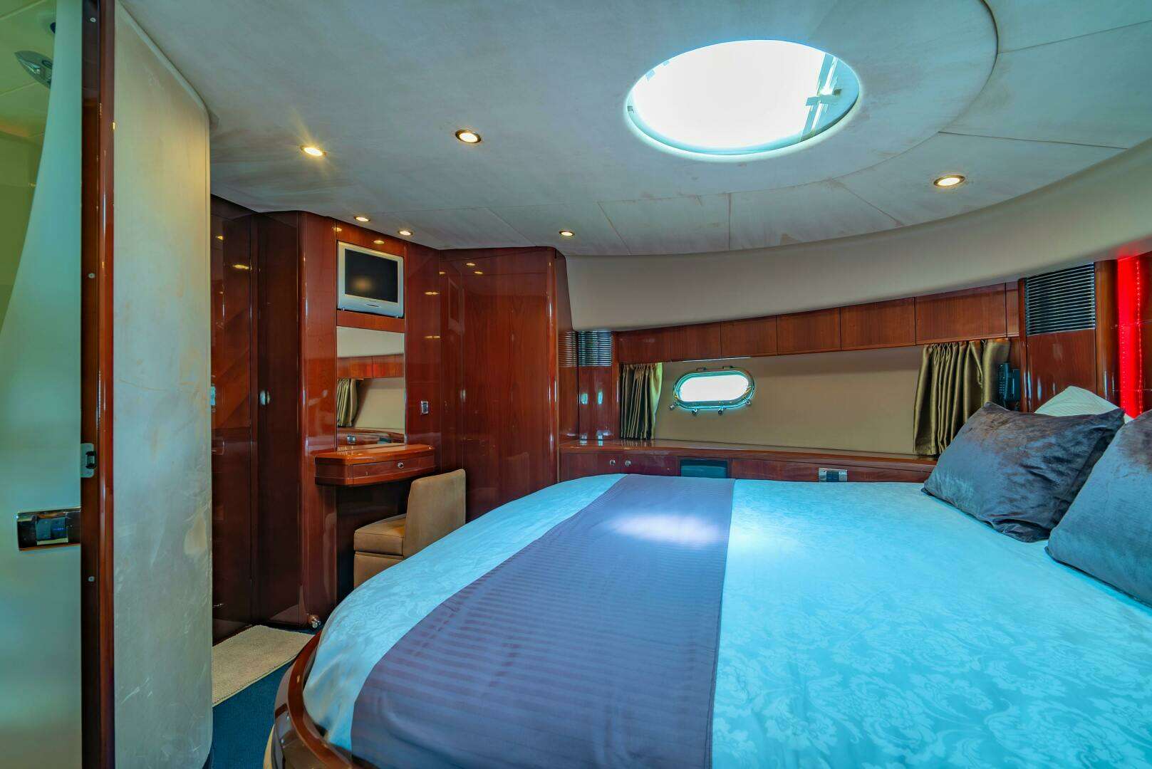 2006 Princess Yachts — - Image 21