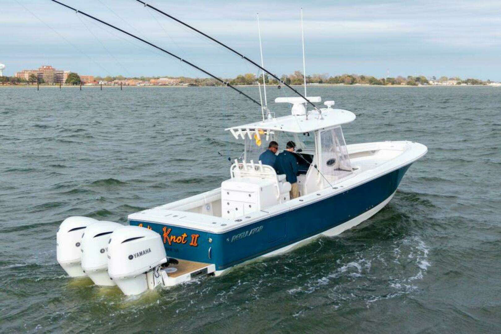 2018 Regulator 34 SS - Image 4