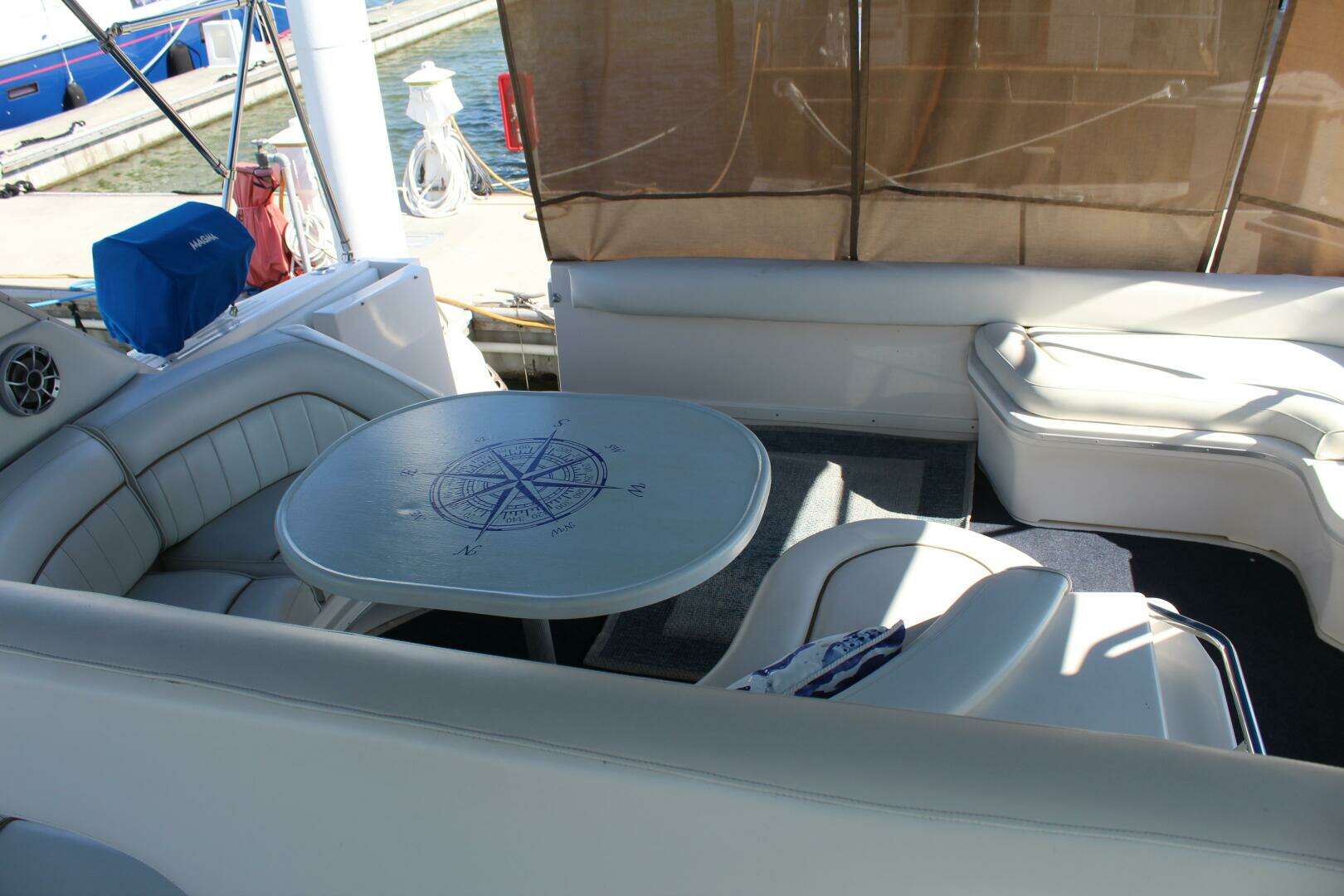 1996 Sea Ray 500 Sundancer - Image 24