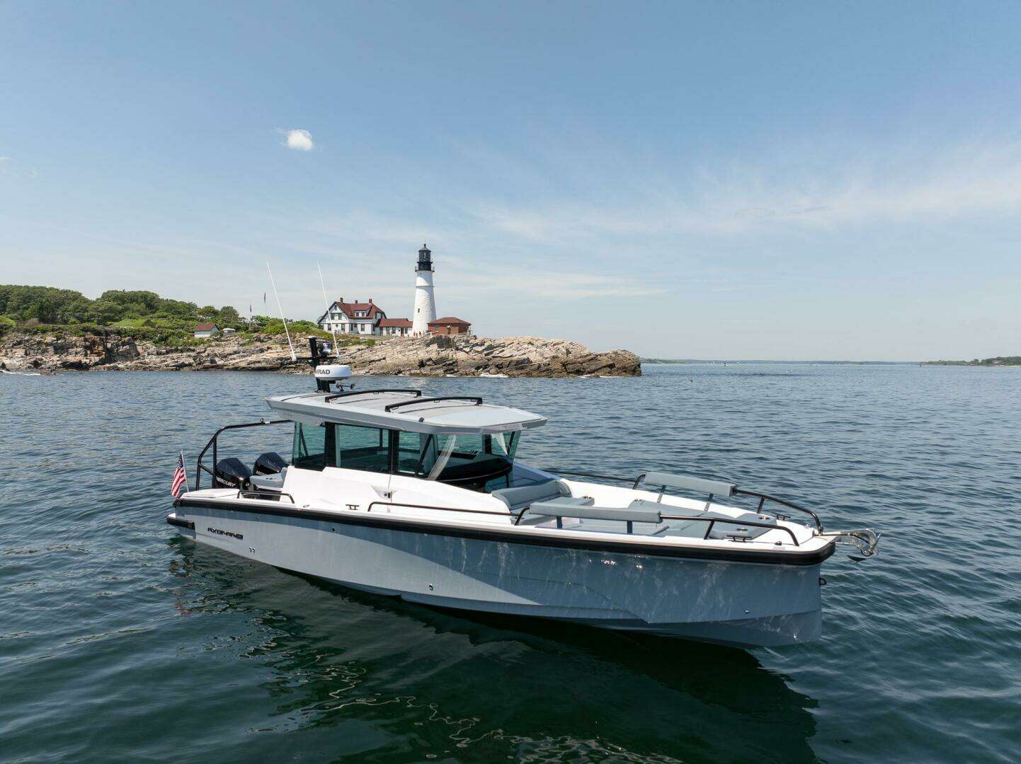 2026 Axopar Cross Cabin - Image 5