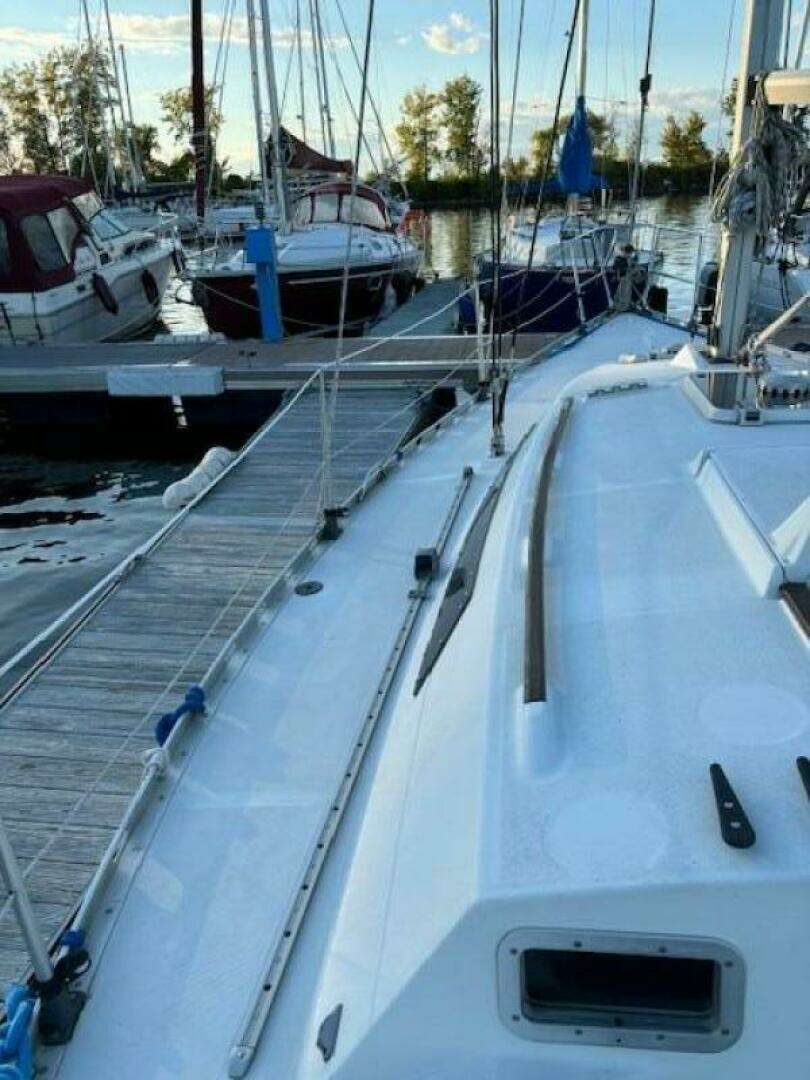 1984 Beneteau — - Image 43