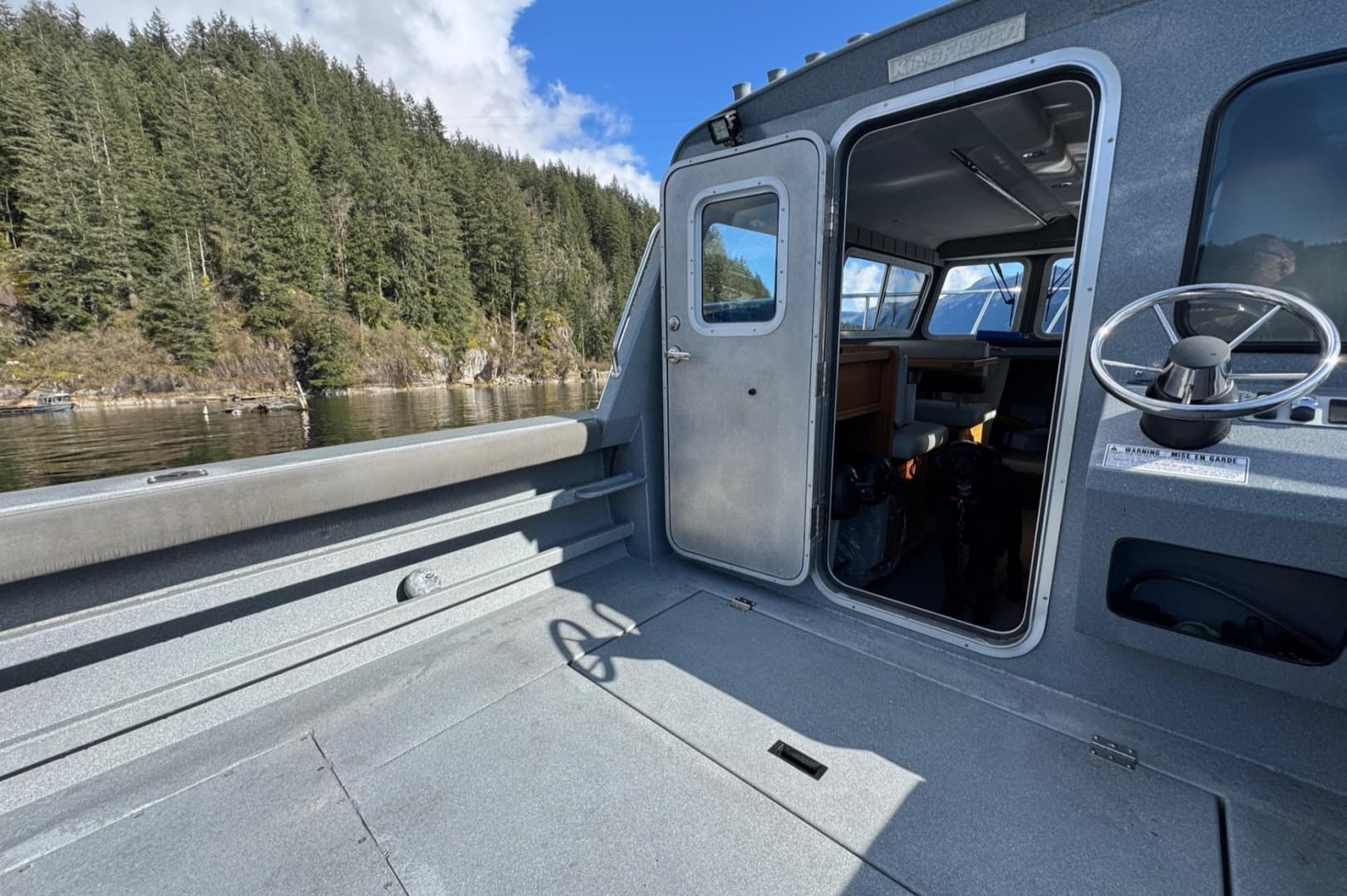 2018 KingFisher 2725 Weekender - Image 6