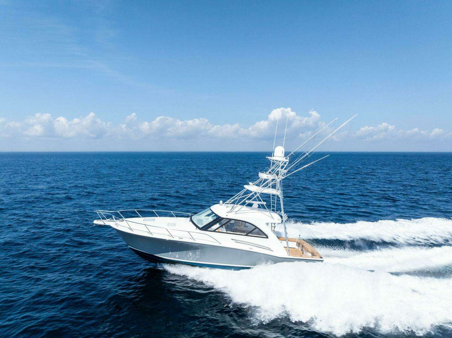 2016 Hatteras — - Image 17