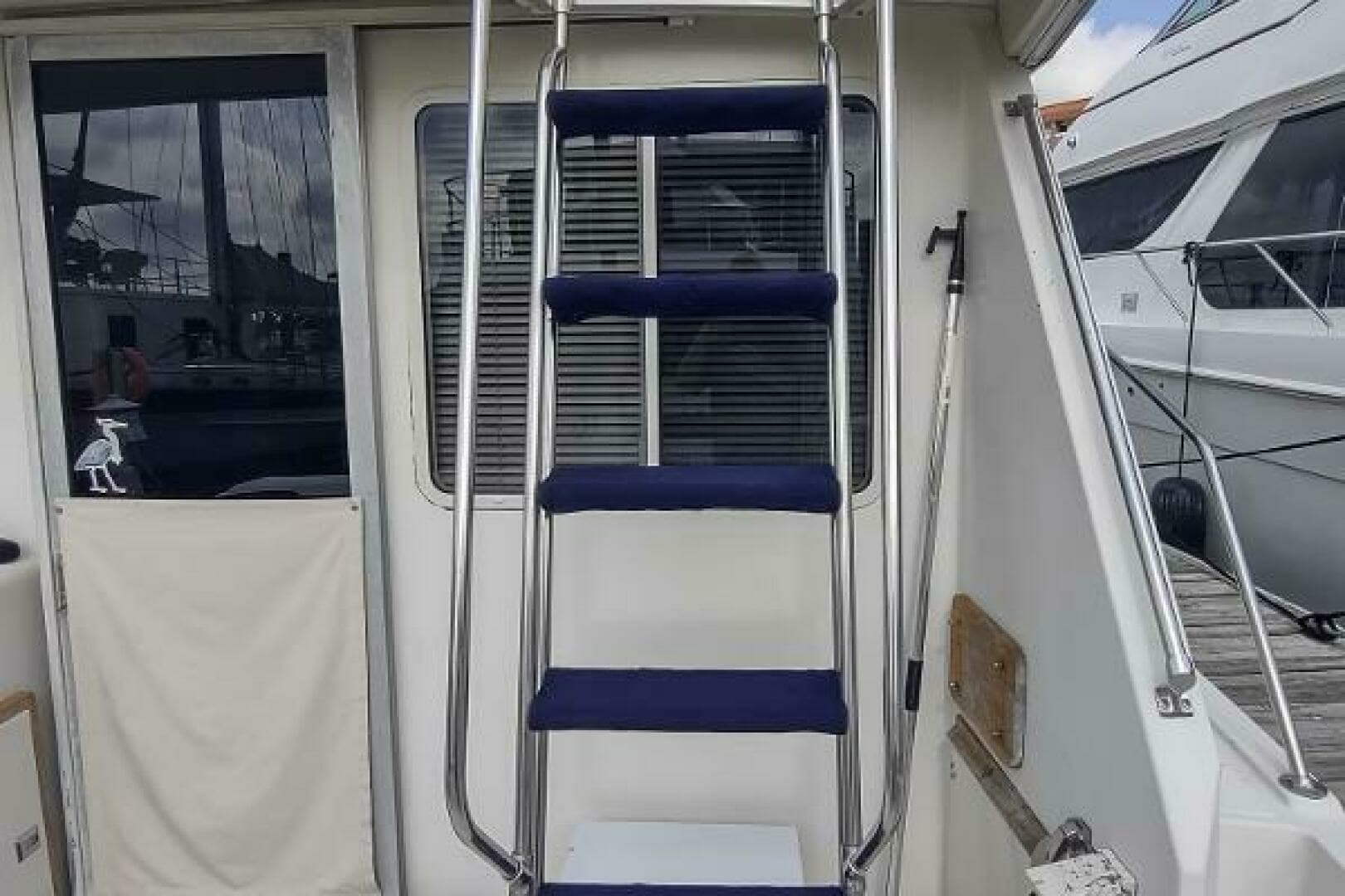 1988 Tollycraft 34 Sport Sedan - Image 28