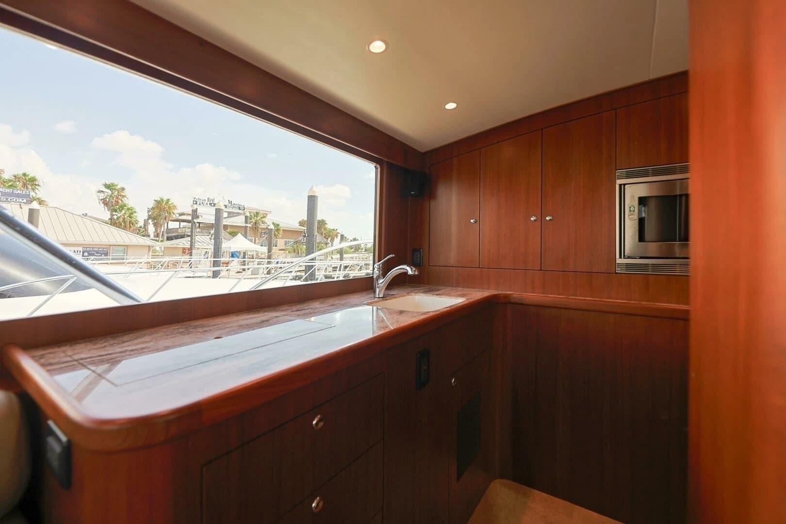 2014 Blackwell 62 Convertible - Image 8