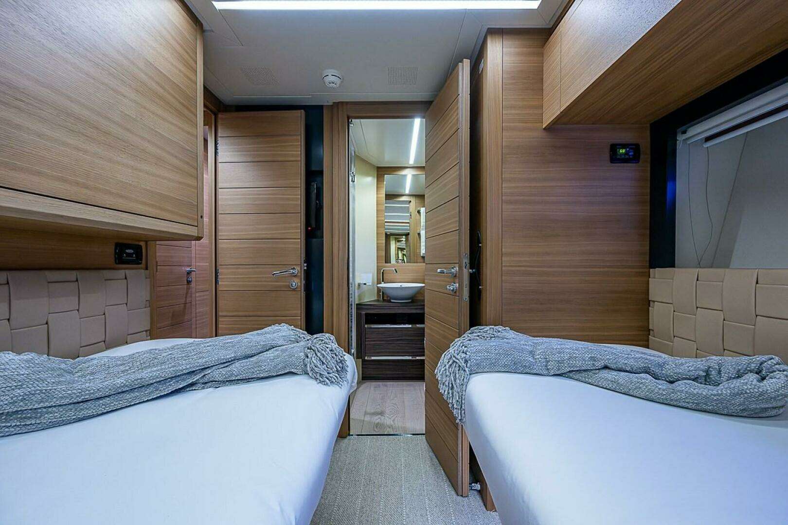 2014 Pershing Pershing 92 - Image 21