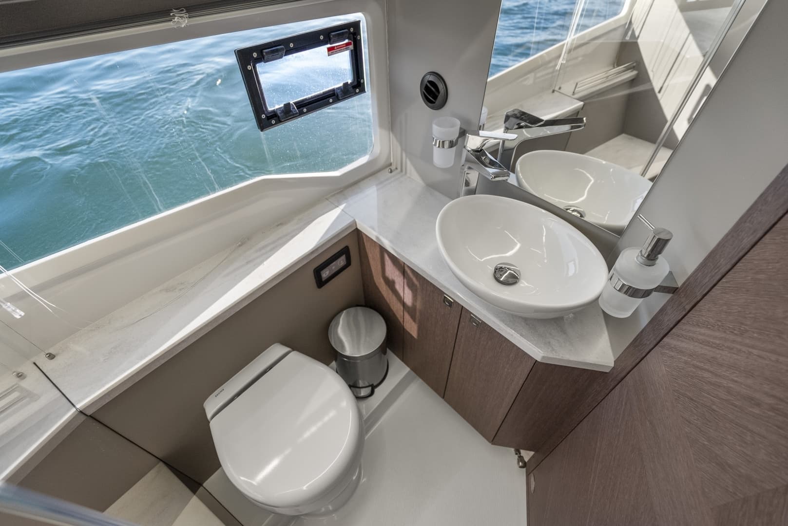 2023 Galeon 400 Flybridge - Image 32