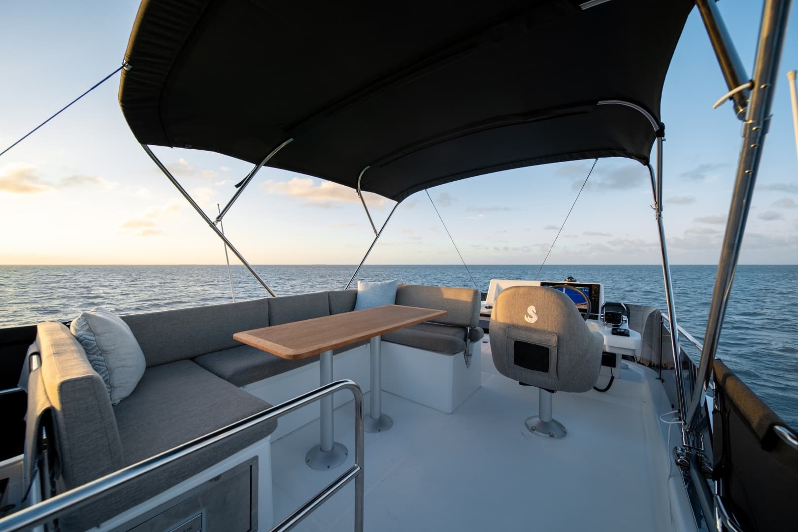 2027 Beneteau Swift Trawler 37 - Image 18