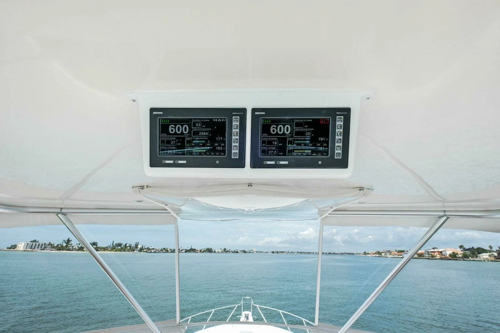 2006 Viking 56 Convertible - Image 46