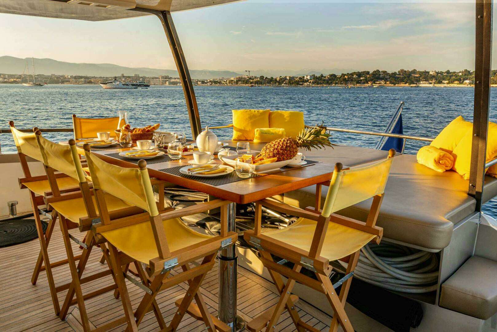 2007 Peri Yachts Peri 29 - Image 5