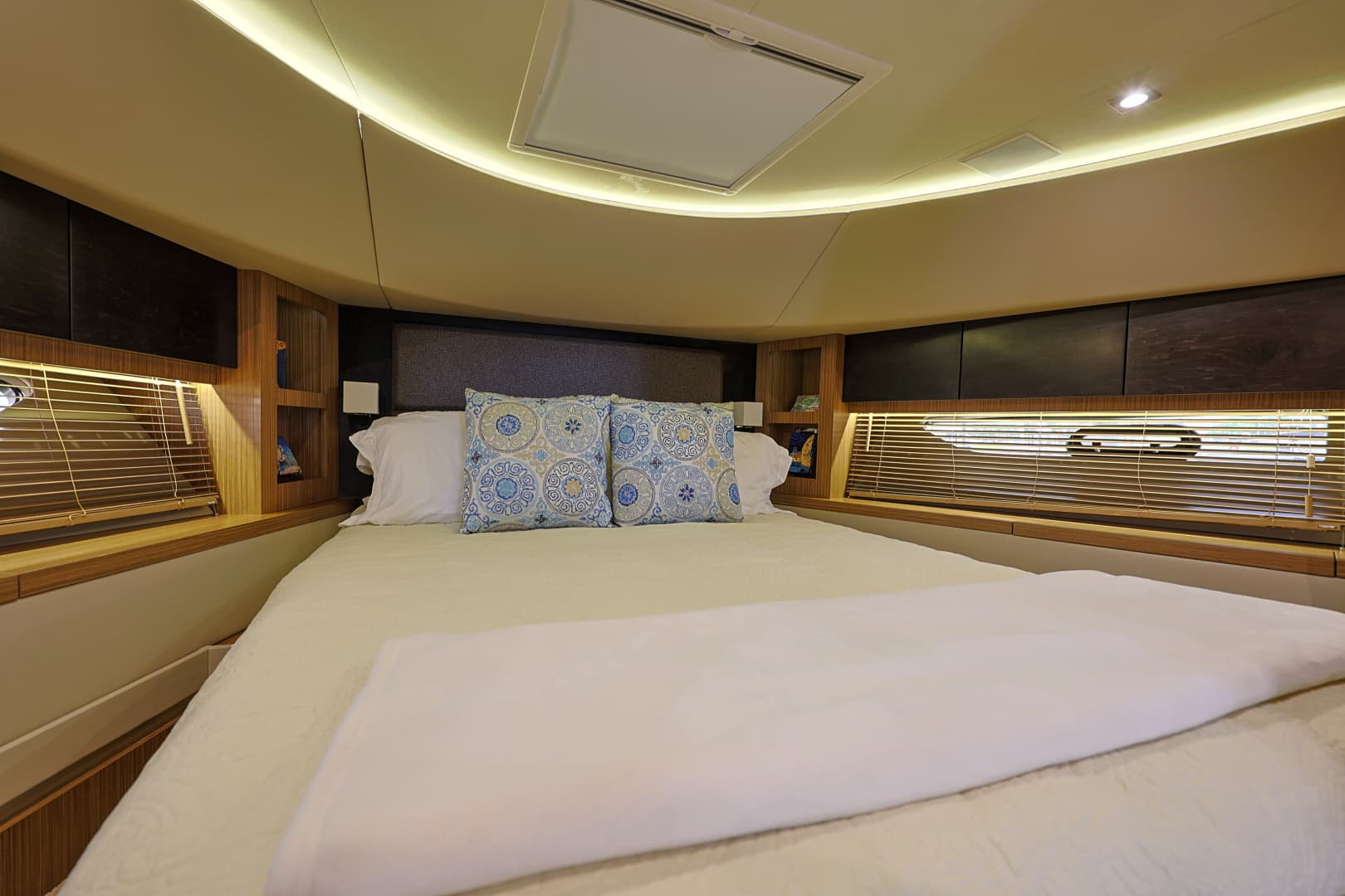 2017 Sea Ray L650 Fly - Image 47
