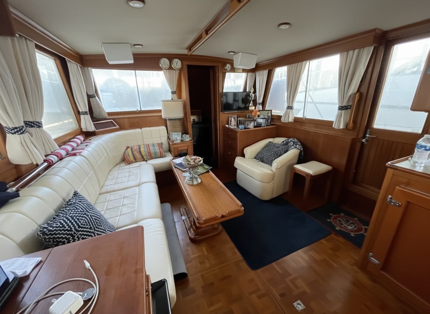 2003 Grand Banks Flybridge Motor Yacht - Image 17