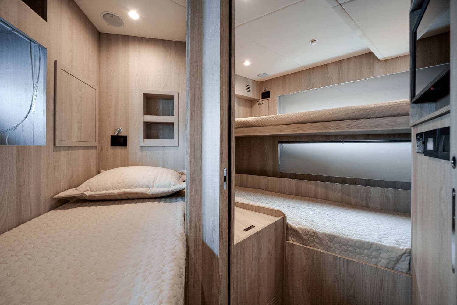 2026 Azimut Fly 78 - 75