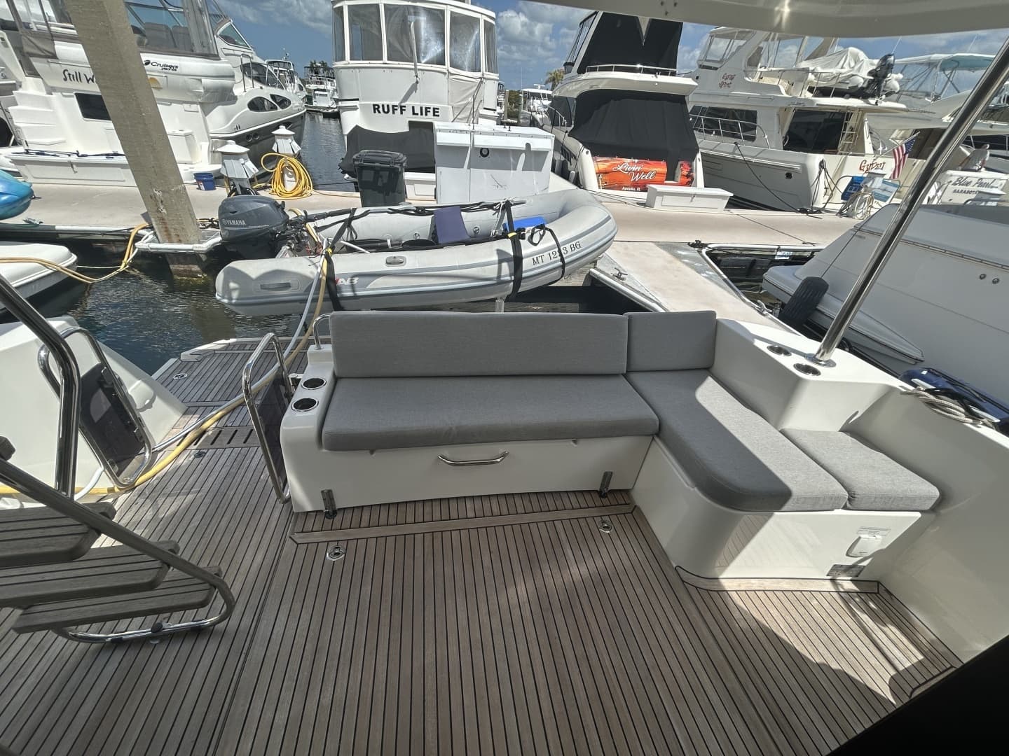 2022 Beneteau ST - Image 27
