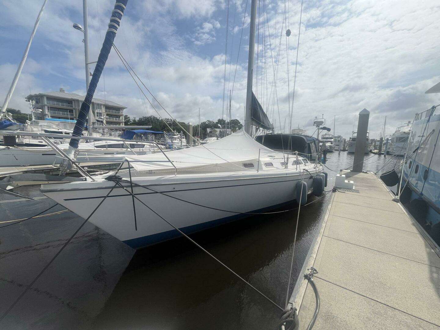 1999 Catalina 42 MK II - Image 5