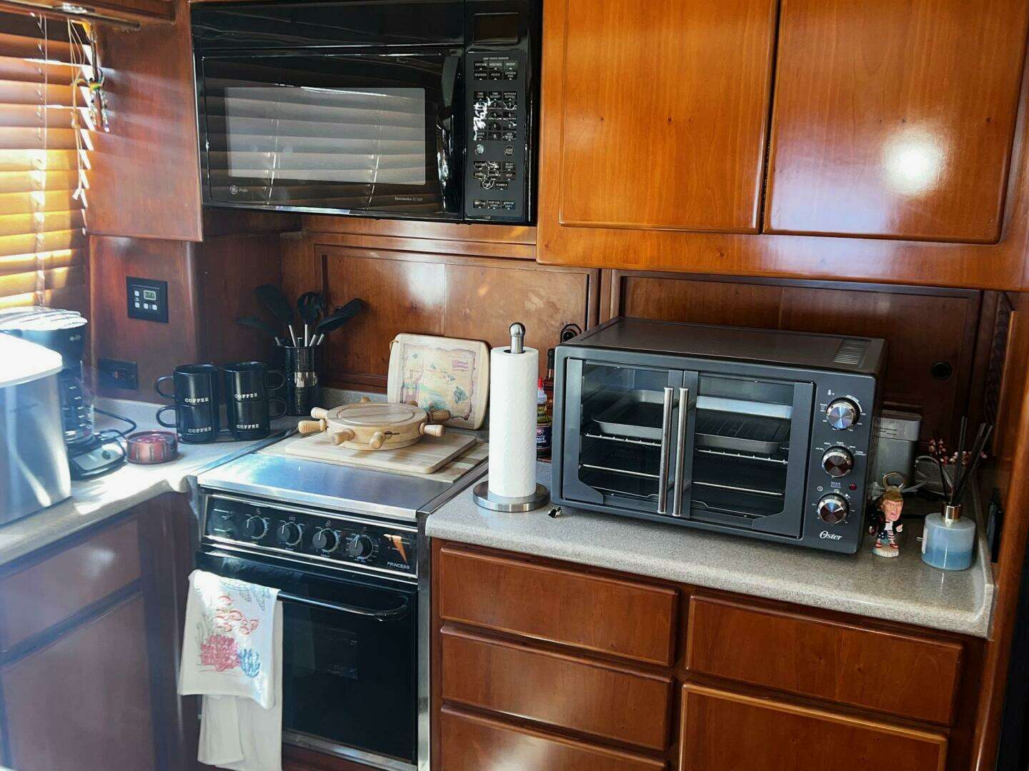 2003 Symbol Pilothouse - Image 29