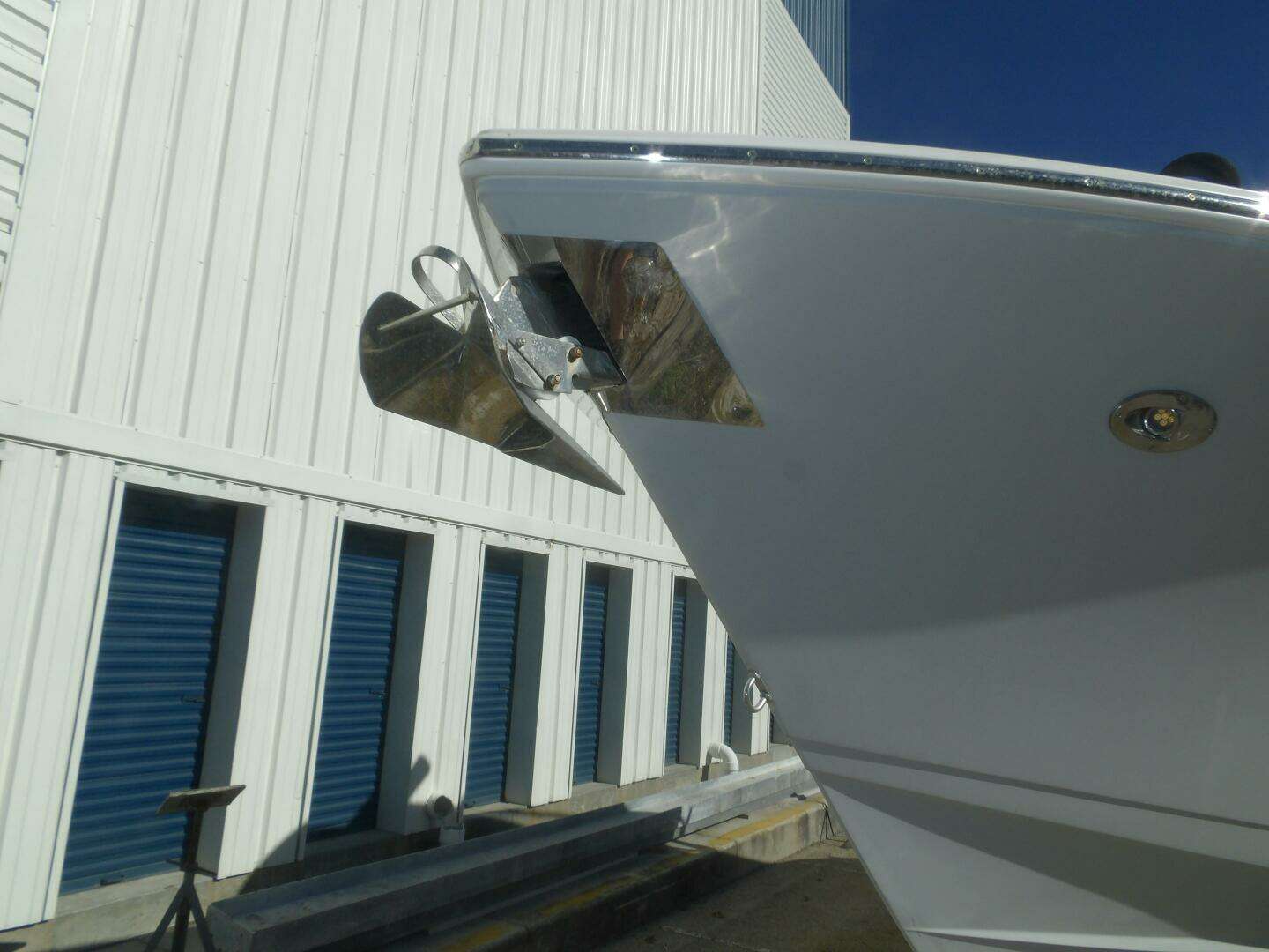 2020 Cobia 320 CC - Image 7