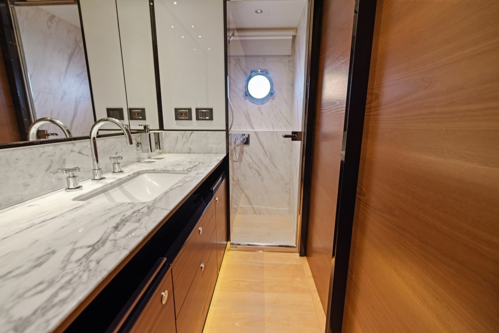 2024 Absolute Navetta 64 - Image 79