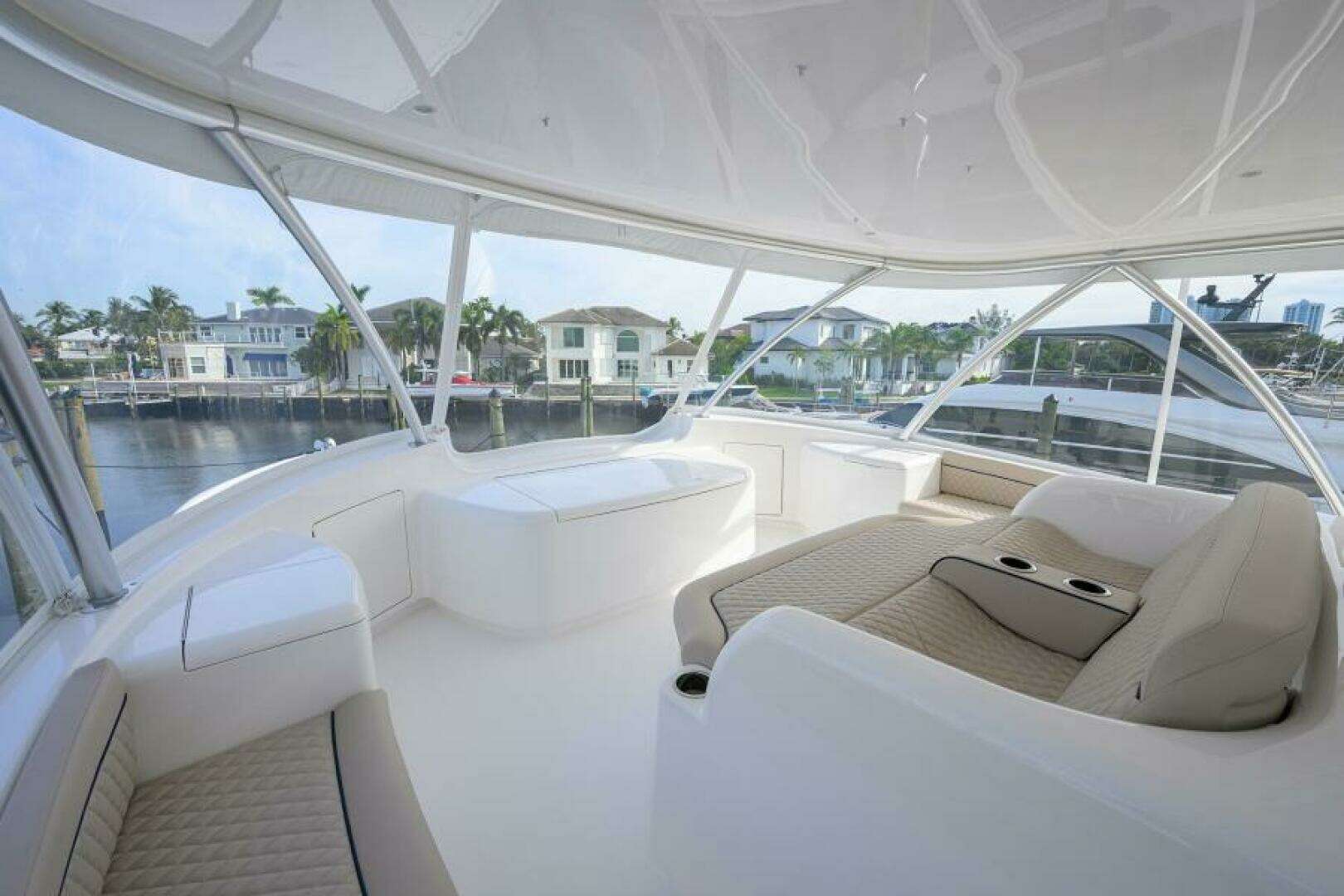 2024 Viking 80 Convertible - Image 31