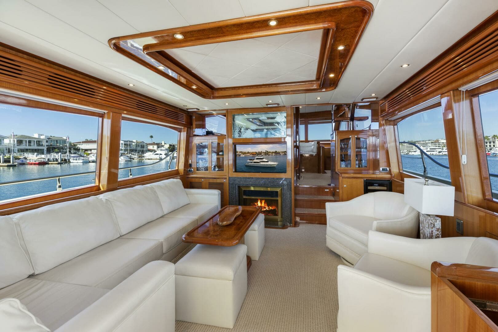 2007 Hampton Cockpit Motoryacht - Image 8