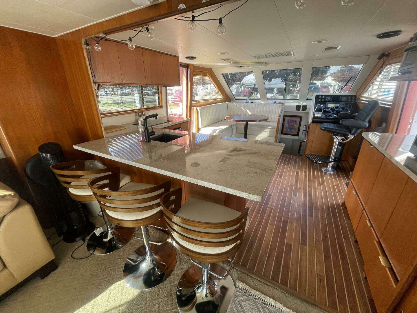 1993 Viking 50 Motor Yacht - Image 51