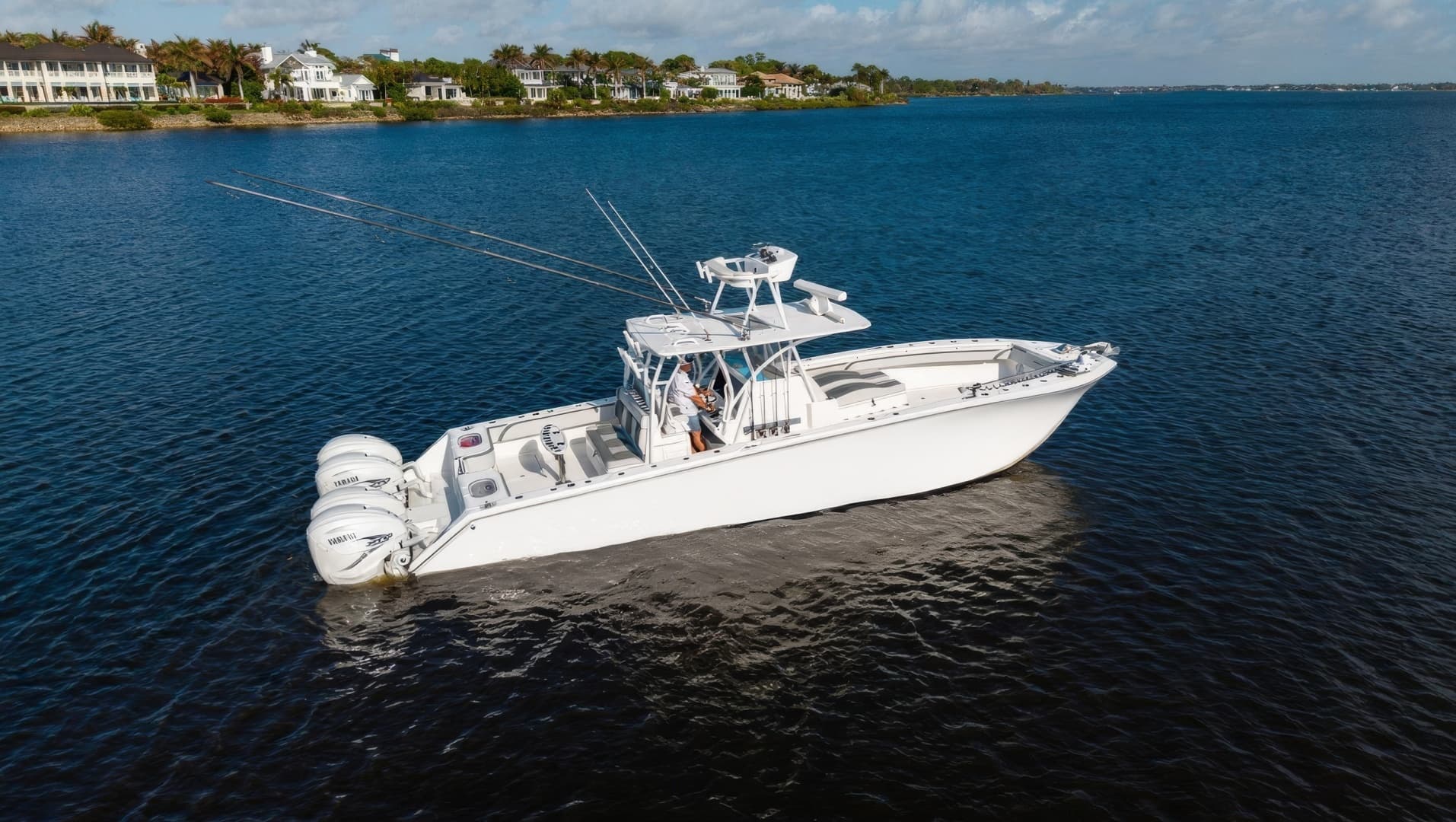 2022 Sea Hunter 41 CTS - Image 2