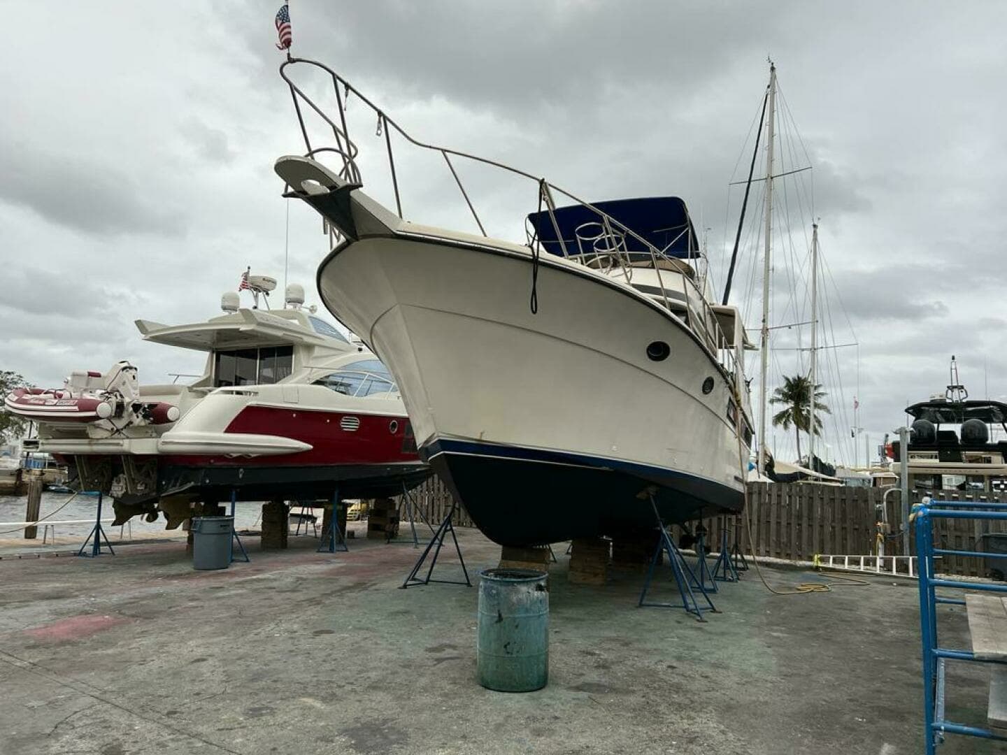1987 Californian 42 Motor Yacht - Image 38