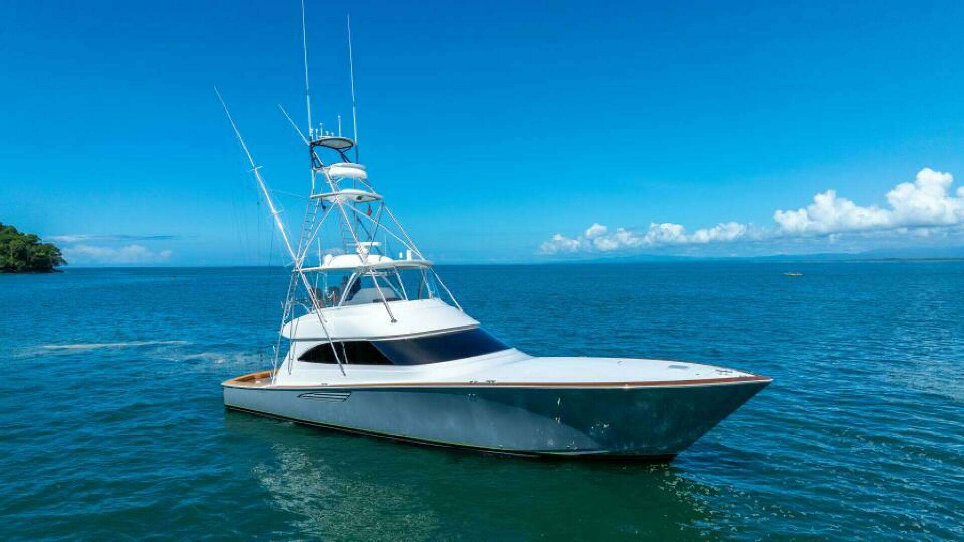2017 Viking 62 Convertible - Image 72