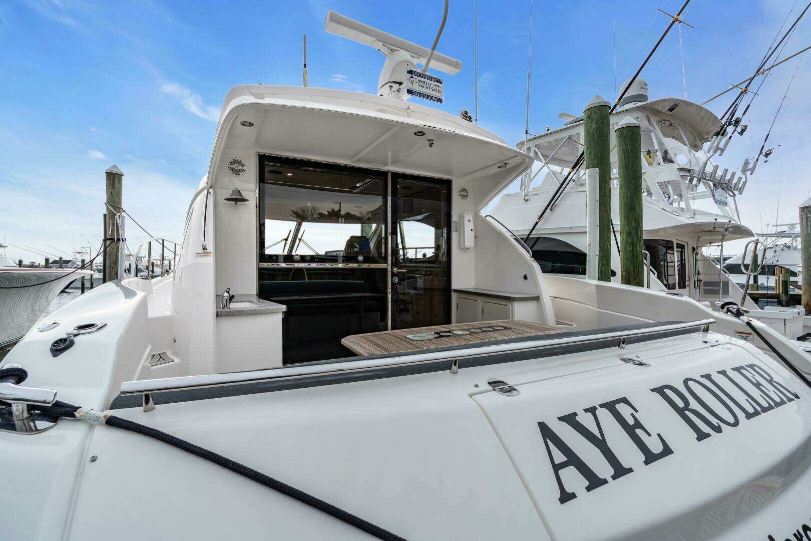 2014 Riviera 44 Sport Yacht - Image 20