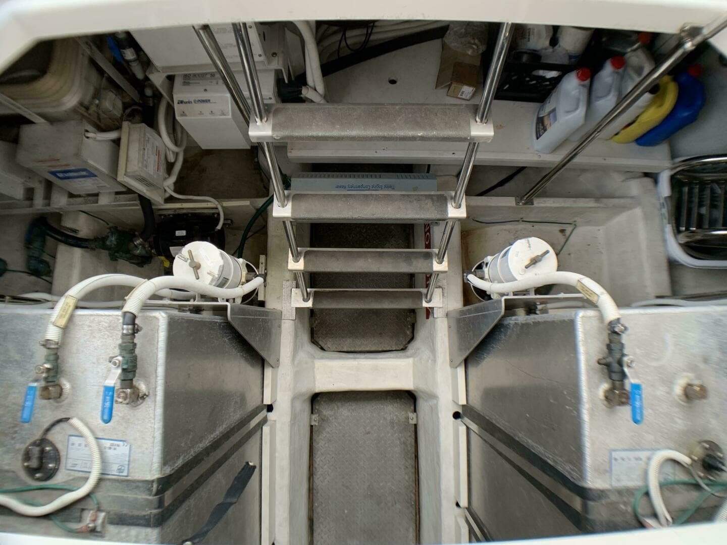 2006 Carver 56 Voyager - Image 27