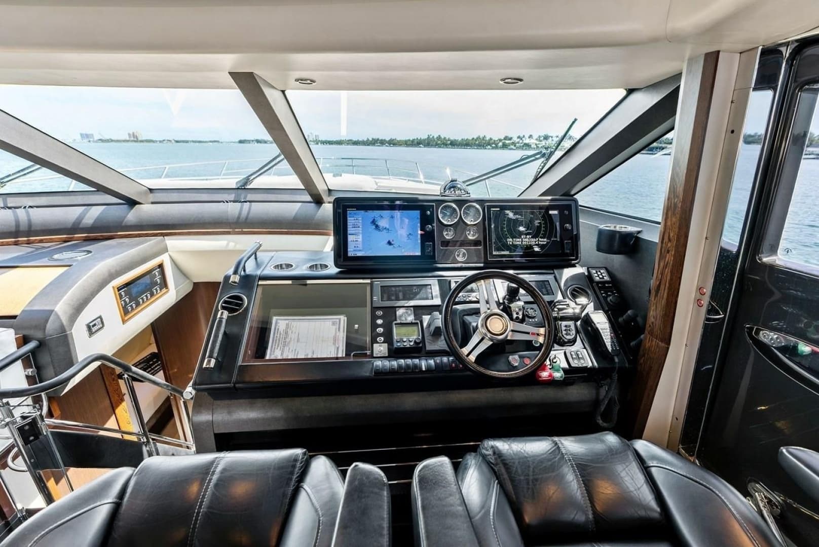 2013 Princess 78 - Image 29