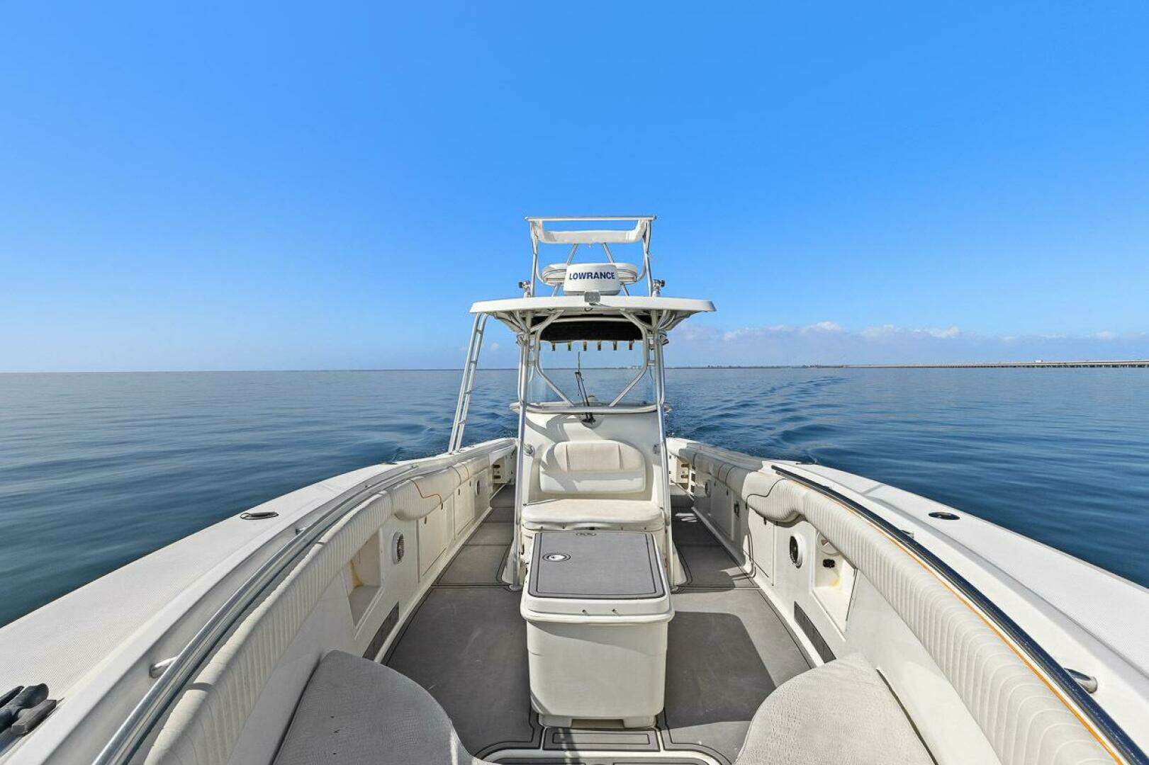 2004 Hydra-Sports Vector 3300 CC - Image 46