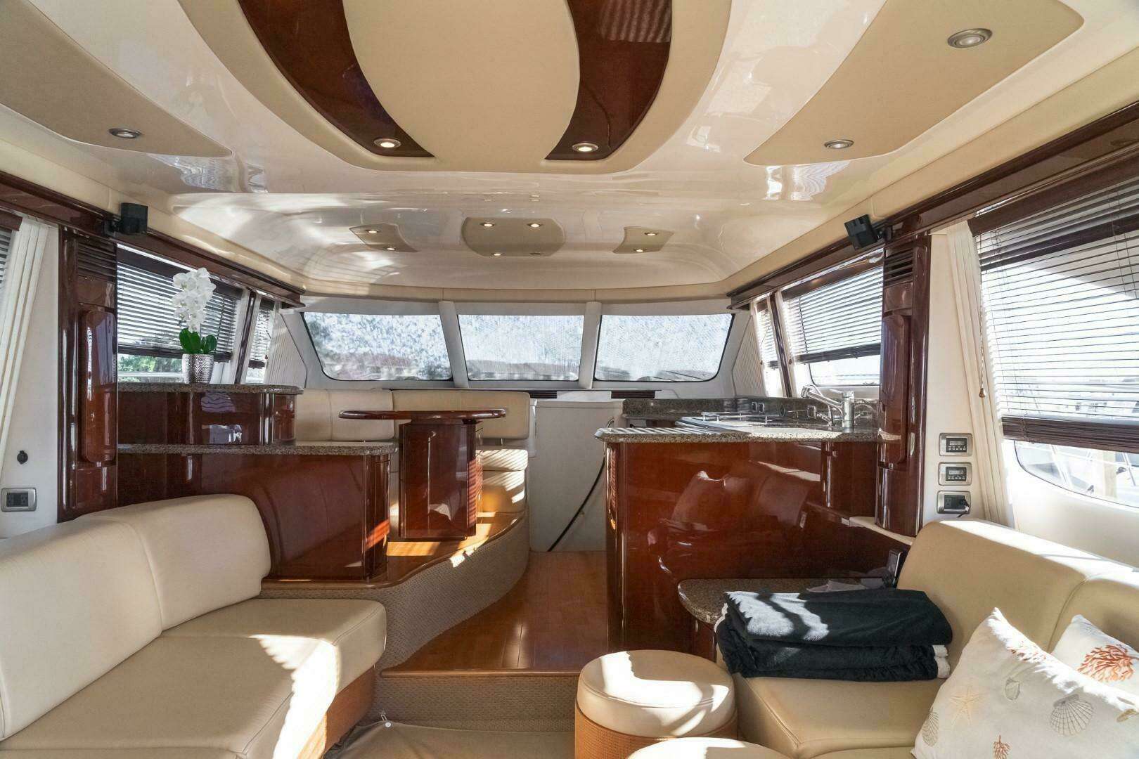 2008 Sea Ray 58 Sedan Bridge - Image 18