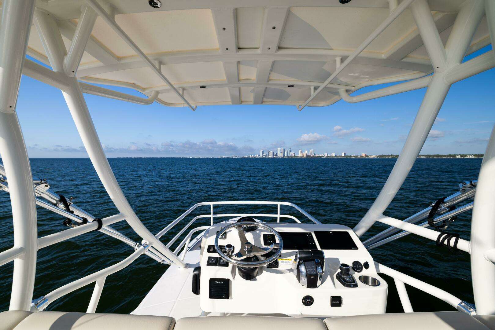 2021 Boston Whaler 420 Outrage - Image 60