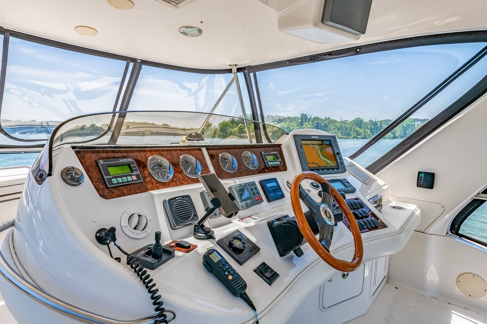2003 Sea Ray 480 Sedan Bridge - Image 41