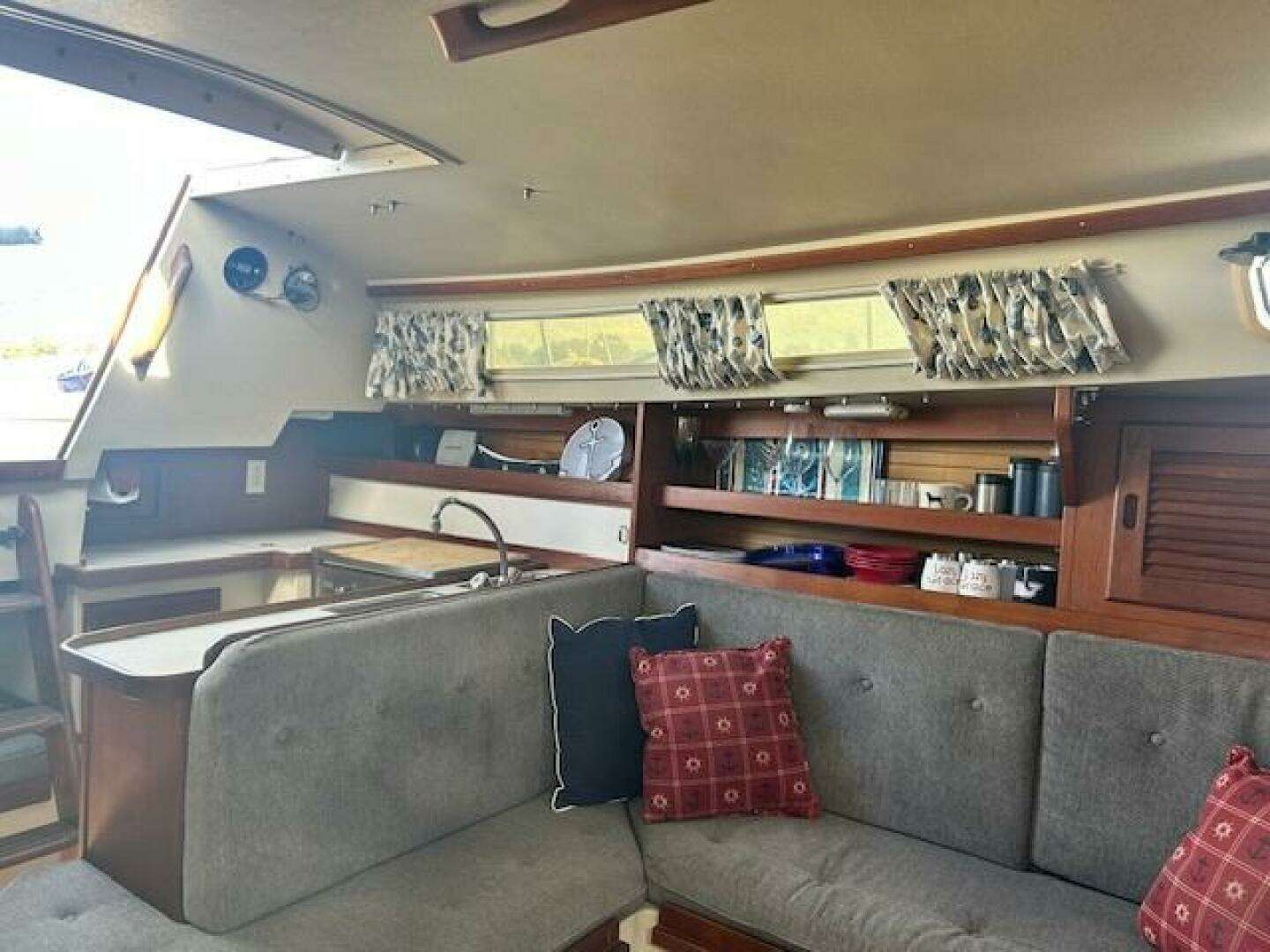 1987 Catalina 30 - Image 24