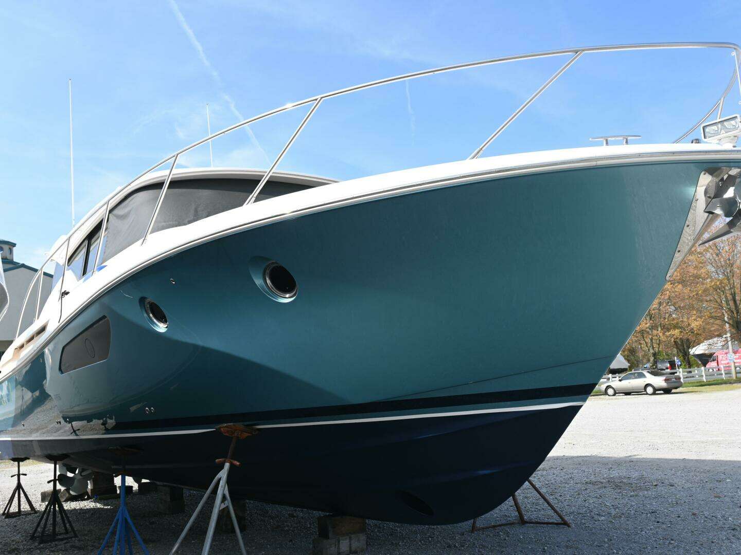 2017 Tiara Yachts 44 Coupe - Image 2