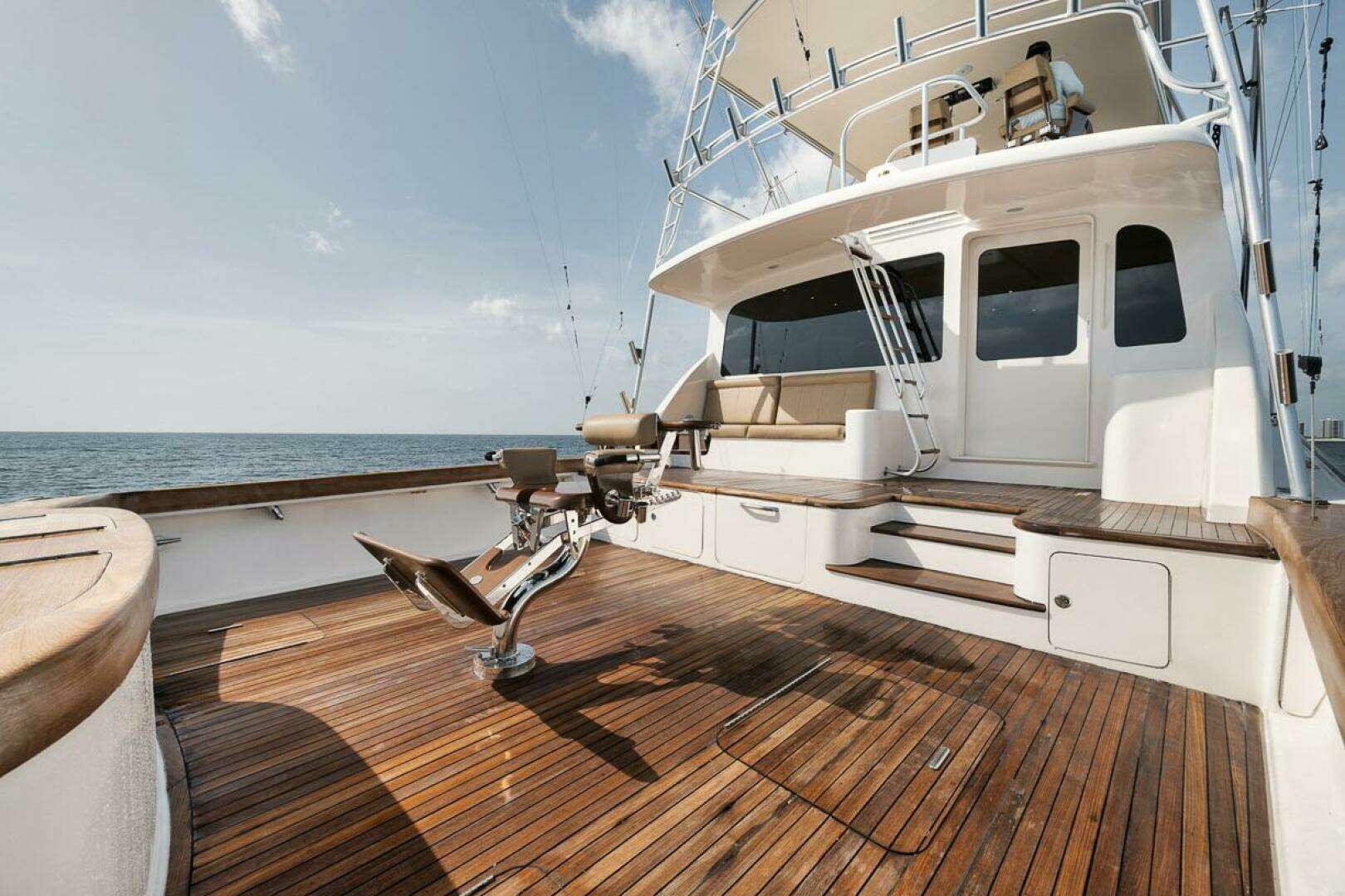 2005 Ocean 73 Super Sport - Image 24