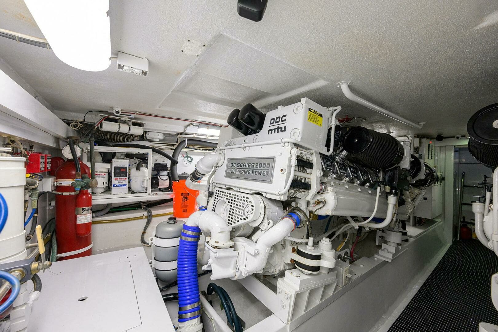 2001 Hatteras Convertible - Image 71