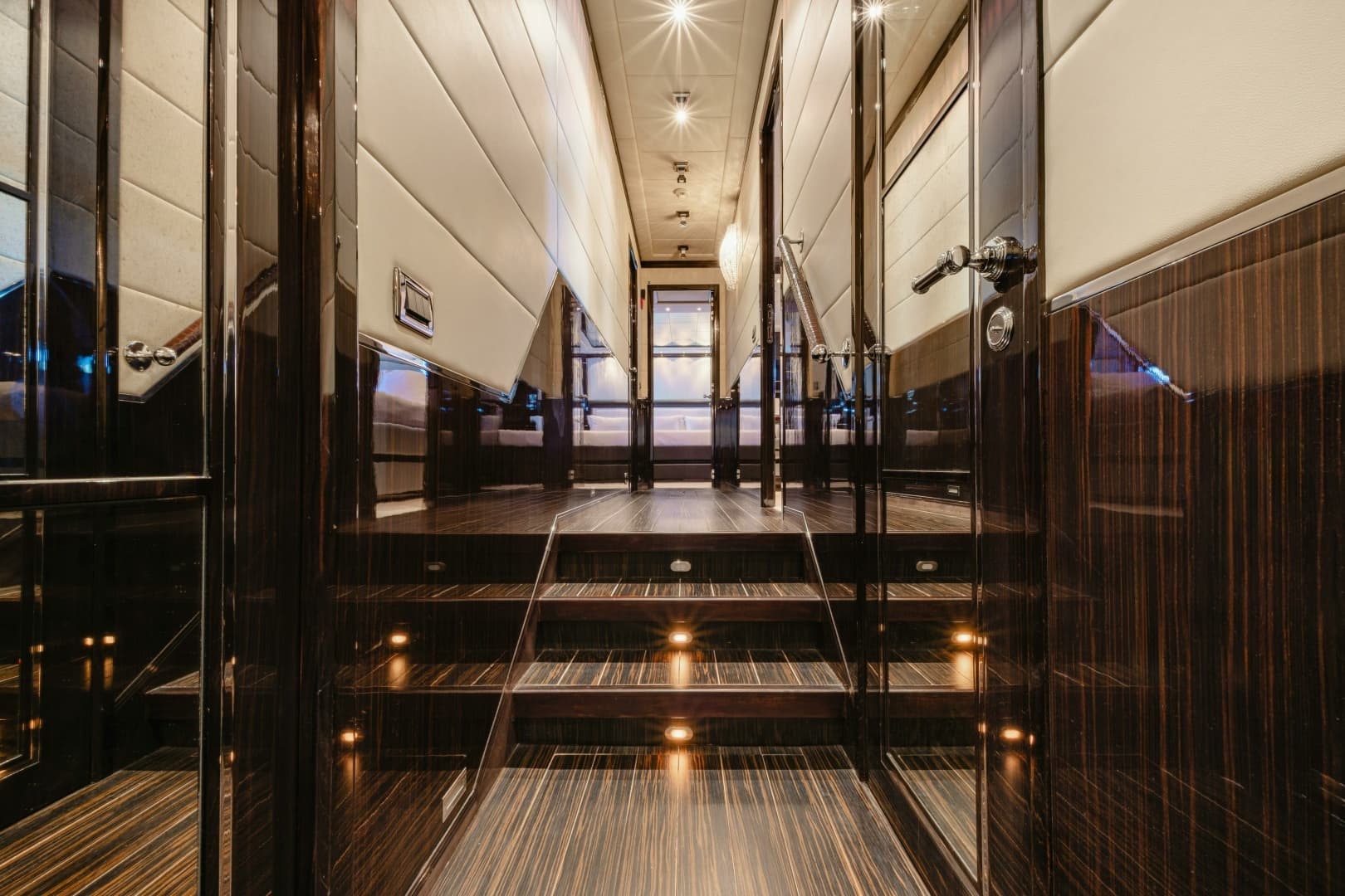 2007 Overmarine Mangusta 130 - Image 38
