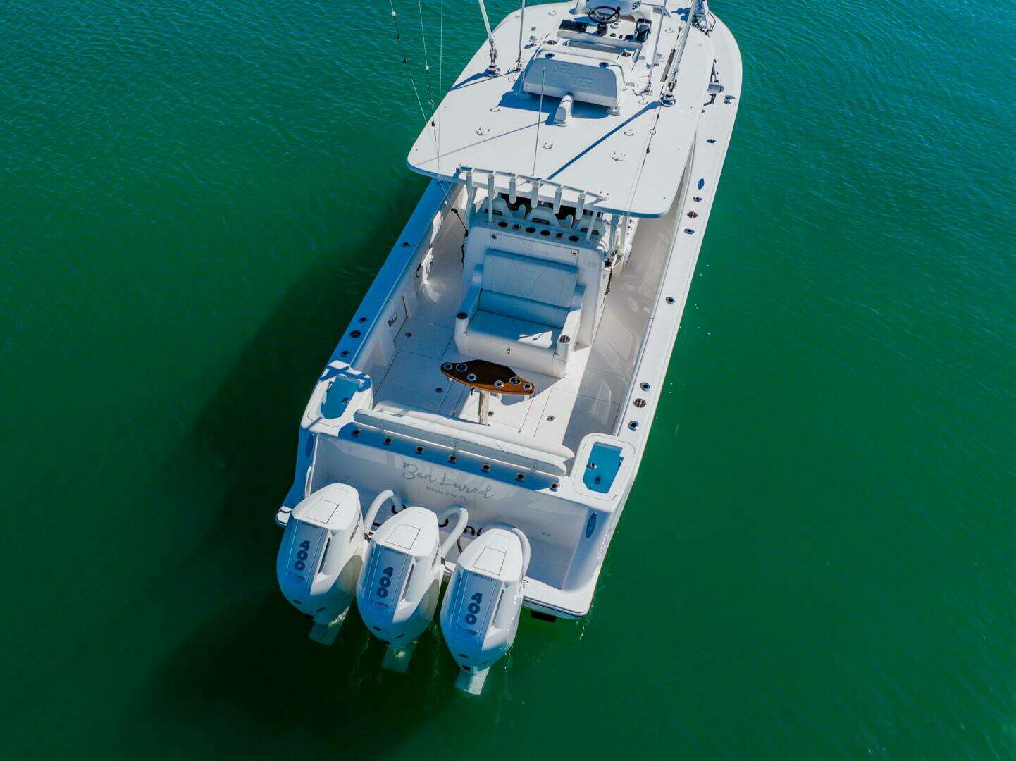 2025 SeaVee 370z - Image 4