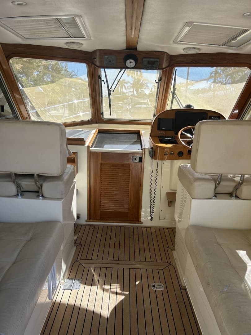 2007 Legacy — - Image 7