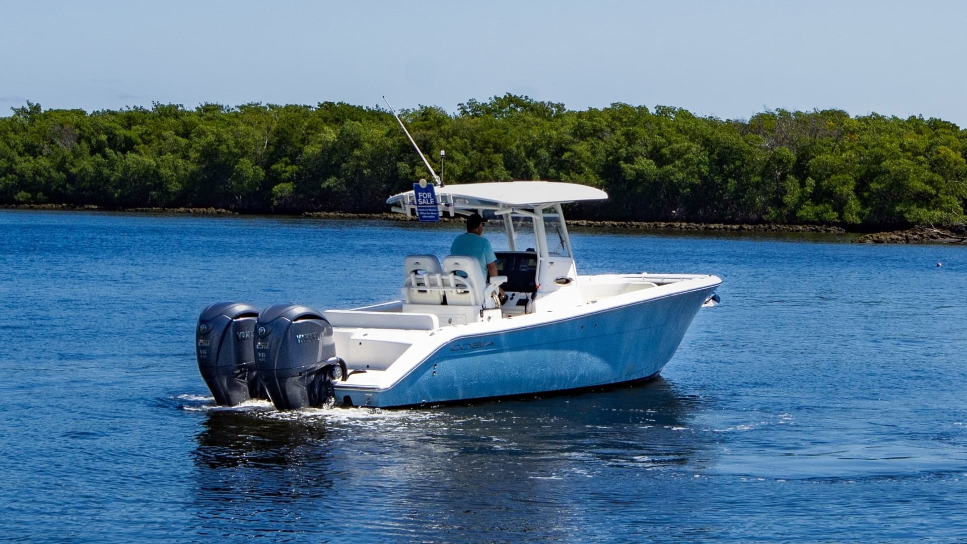 2023 Cobia 280 Center Console - Image 13