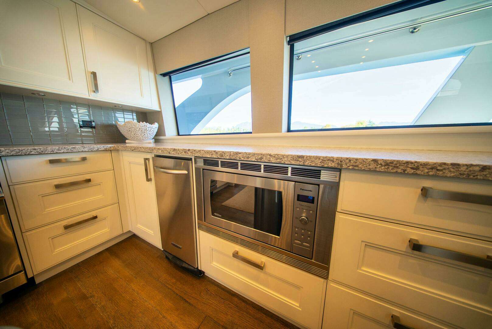 1992 Crescent Custom Yachts Custom - Image 13