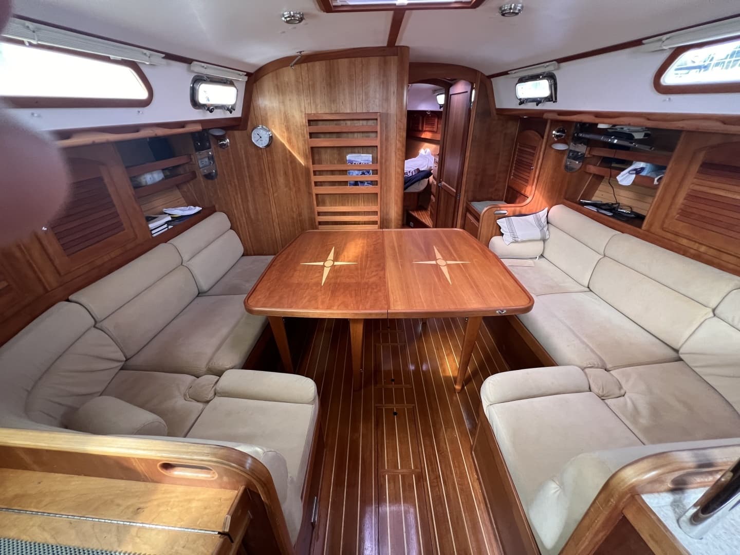 2006 Sabre 426 - Image 4