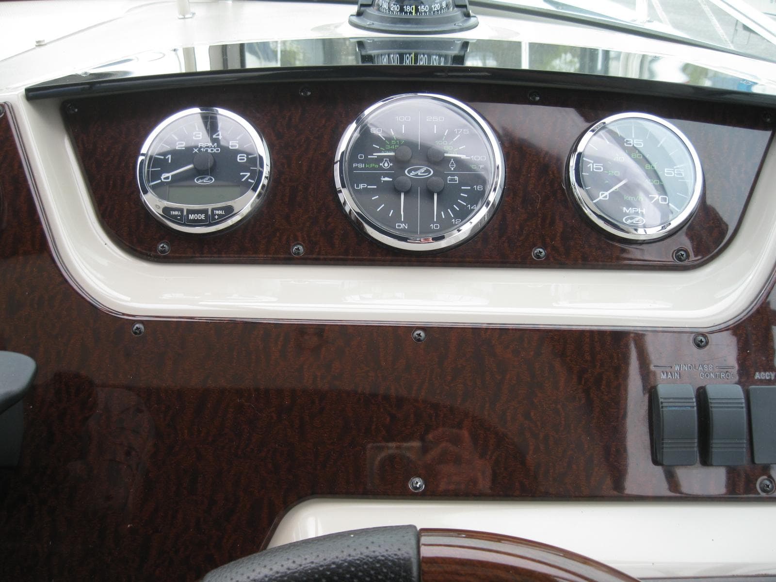 Dashboard of 2009 Sea Ray 270 Sundancer with gauges.