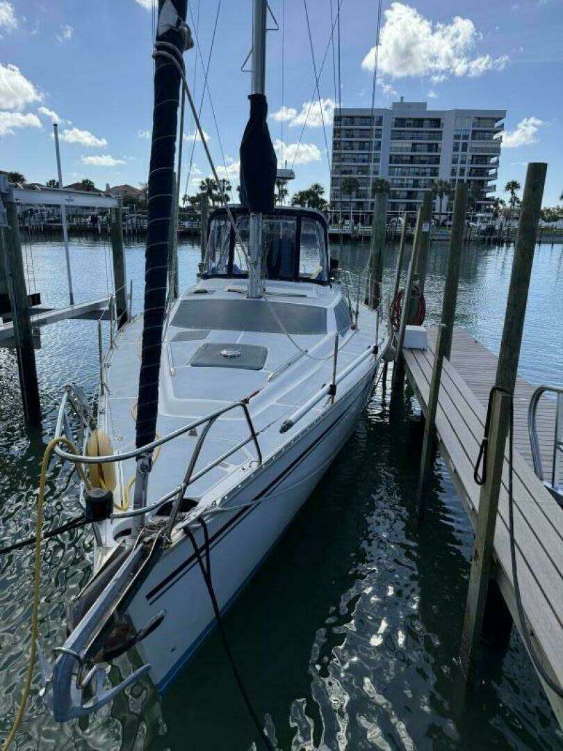 1991 Hunter Passage 42 - Image 17