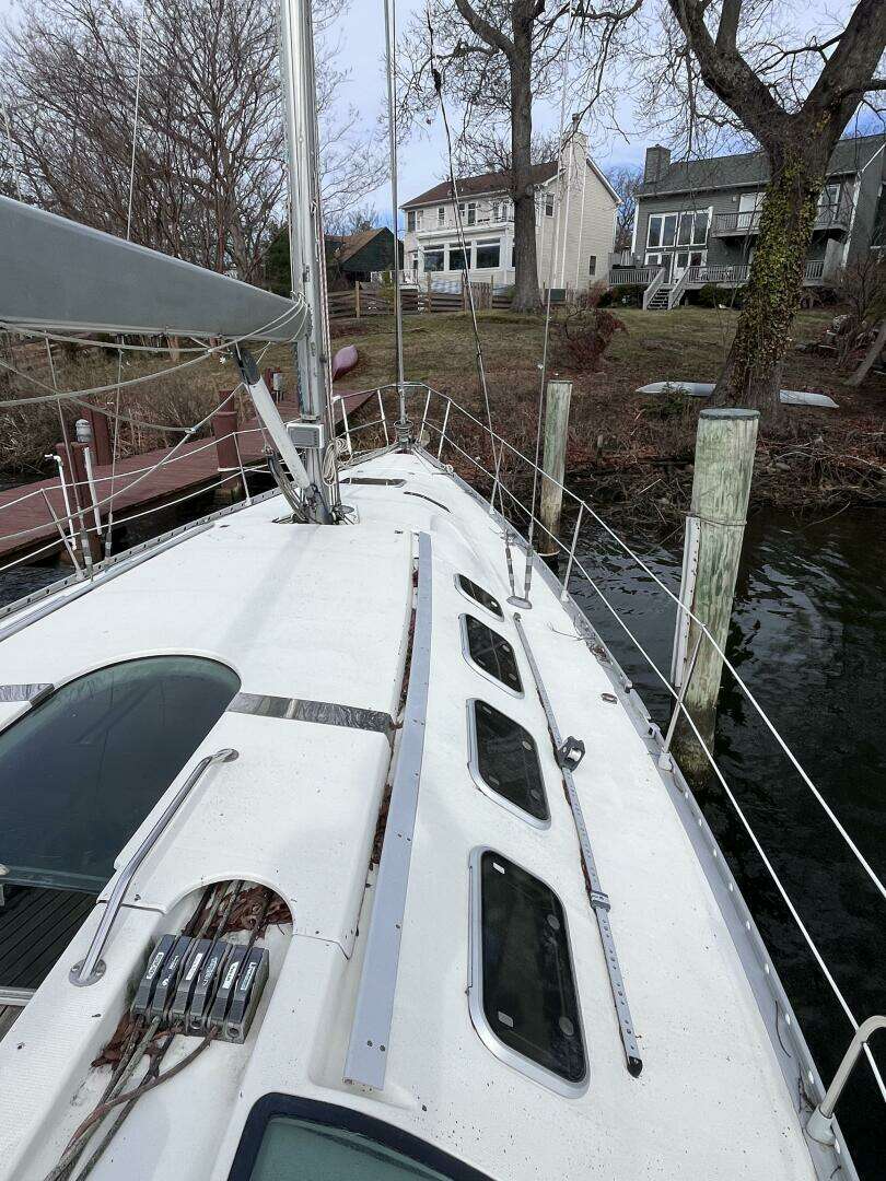 1990 Beneteau — - Image 7